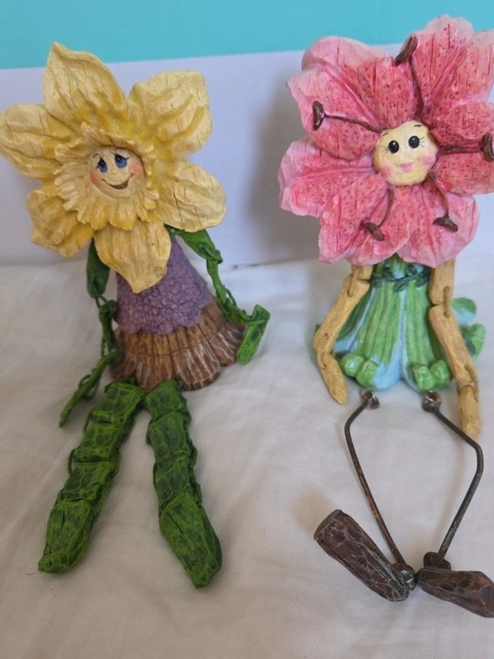 flower pink yellow sunflower anthropomorphic resin shelf sitters Set Of 2